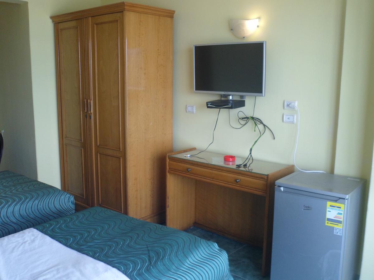 Royal Crown Hotel عائلات فقط Alexandria Exterior photo