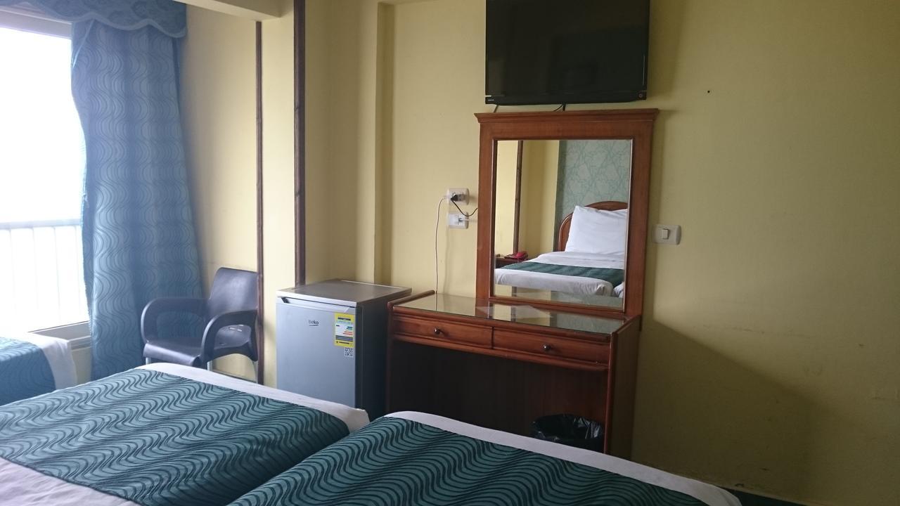 Royal Crown Hotel عائلات فقط Alexandria Exterior photo